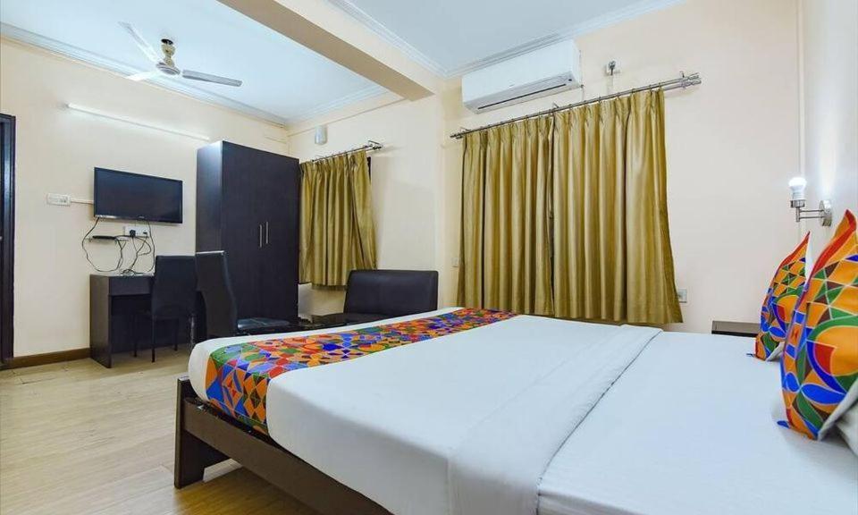 Dover Inn By Bookmerihotel Kolkata Exterior photo